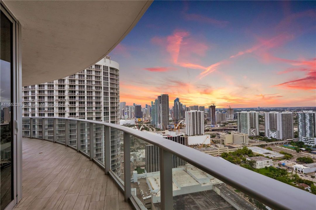 Недавно арендовано: $5,550 (2 спален, 2 ванн, 1171 Квадратных фут)