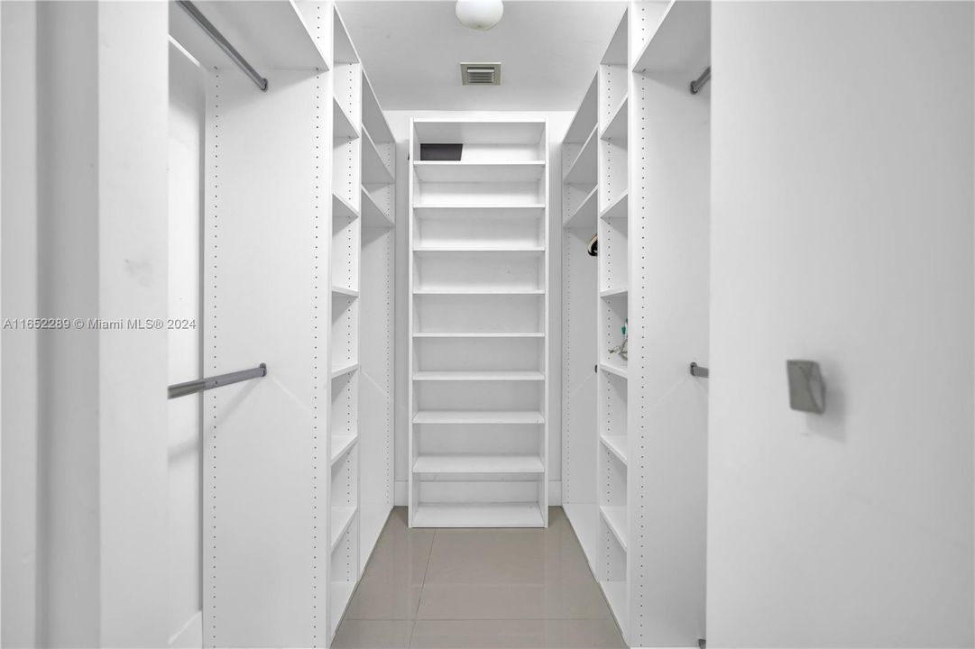 Недавно арендовано: $5,550 (2 спален, 2 ванн, 1171 Квадратных фут)