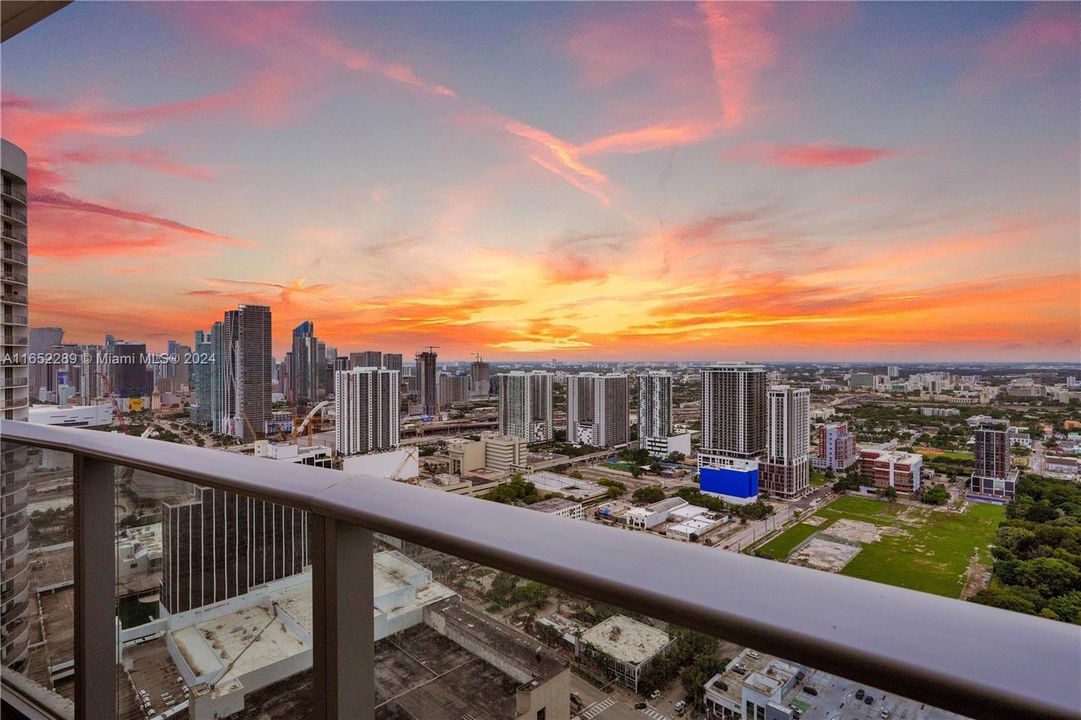 Недавно арендовано: $5,550 (2 спален, 2 ванн, 1171 Квадратных фут)