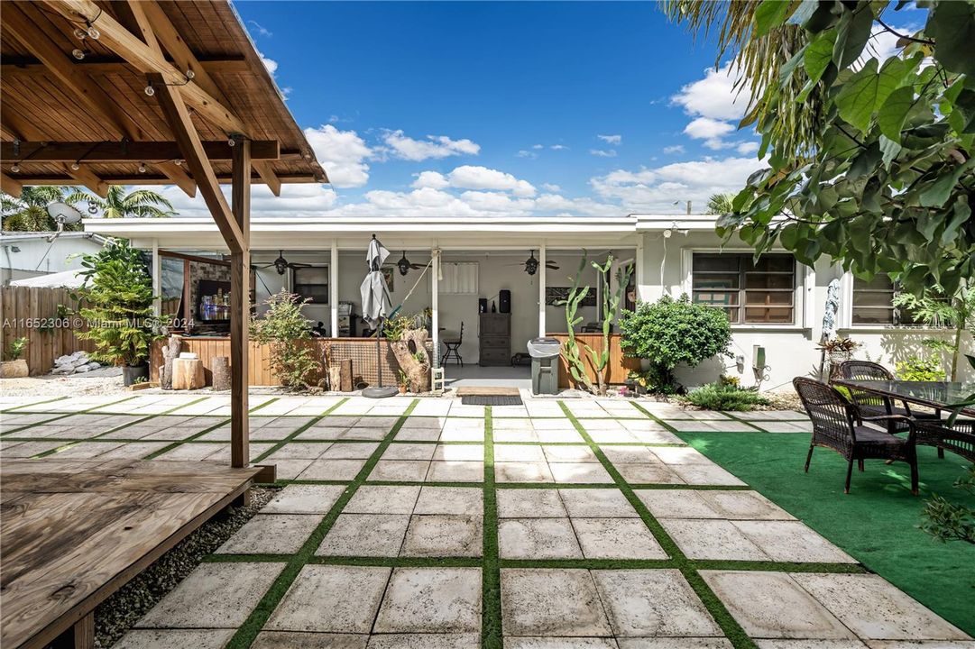 En Venta: $525,000 (3 camas, 2 baños, 1290 Pies cuadrados)