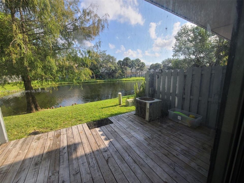 Recently Rented: $2,000 (2 beds, 1 baths, 1040 Square Feet)