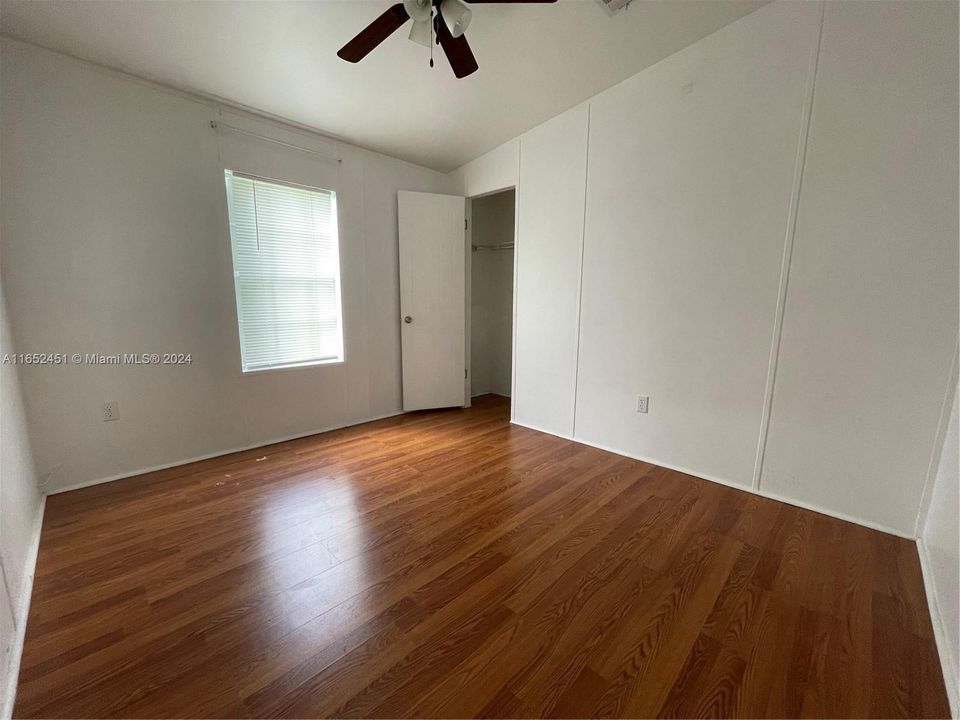 For Rent: $2,500 (4 beds, 2 baths, 1344 Square Feet)