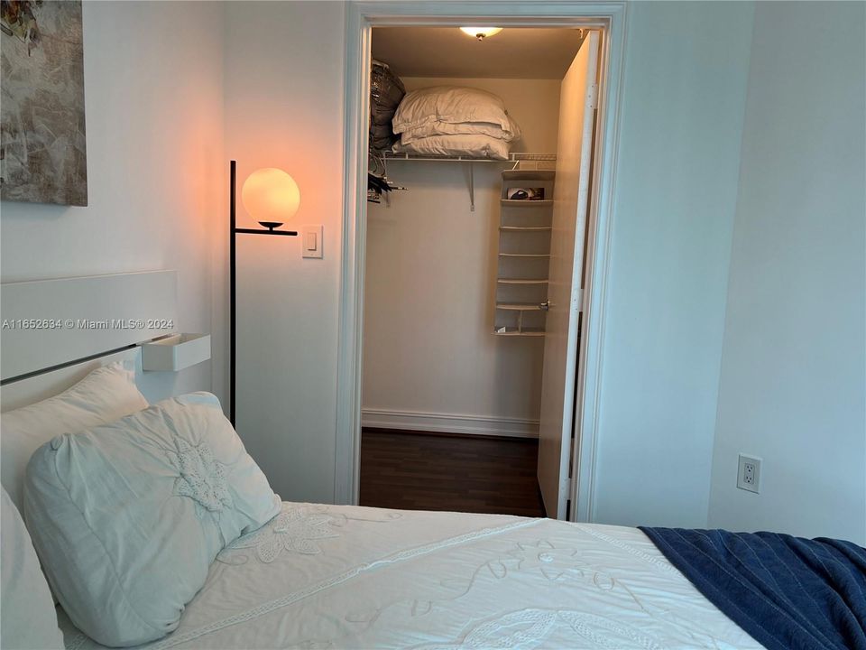 Recently Rented: $2,600 (1 beds, 1 baths, 657 Square Feet)