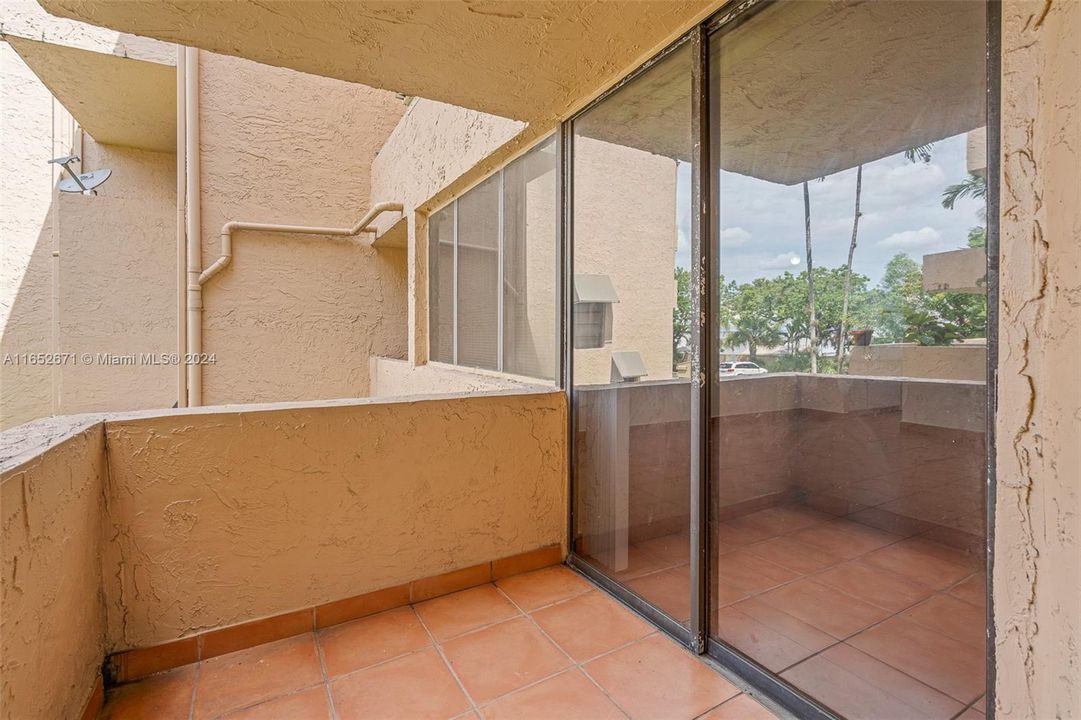 Activo con contrato: $229,000 (1 camas, 1 baños, 725 Pies cuadrados)