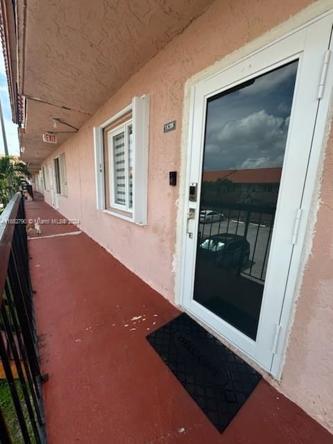 En Venta: $290,000 (2 camas, 1 baños, 1056 Pies cuadrados)