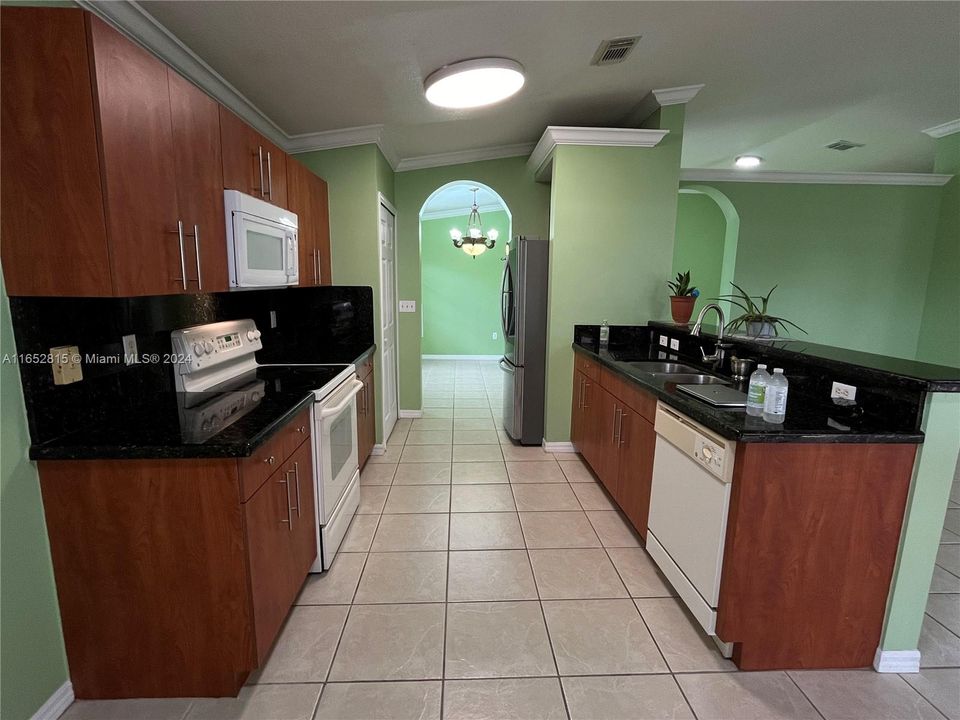 For Rent: $3,500 (2 beds, 2 baths, 1499 Square Feet)