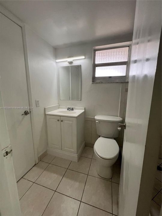 For Rent: $2,300 (2 beds, 1 baths, 1026 Square Feet)