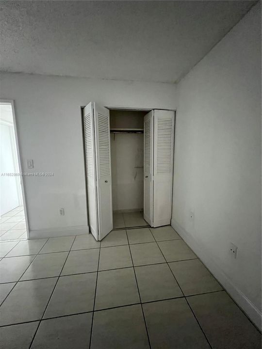 For Rent: $2,300 (2 beds, 1 baths, 1026 Square Feet)