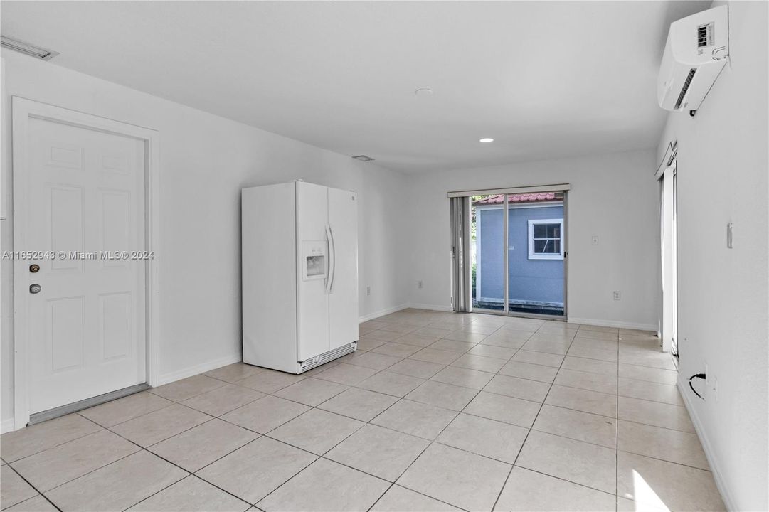 For Rent: $1,200 (1 beds, 1 baths, 0 Square Feet)