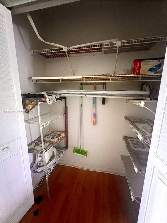 En Venta: $99,900 (1 camas, 1 baños, 700 Pies cuadrados)