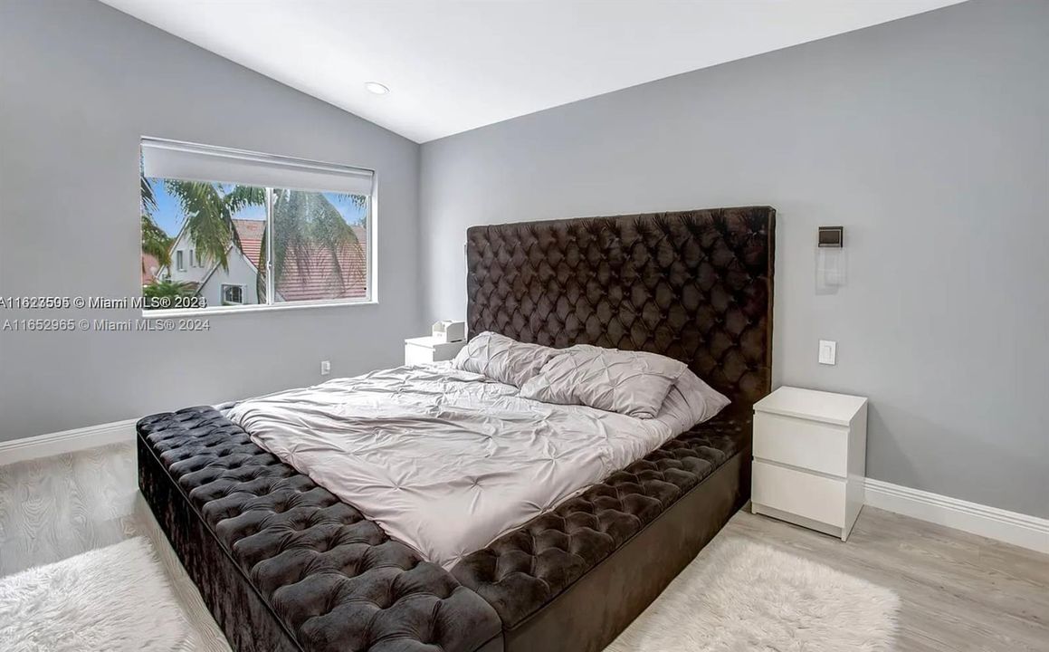 For Sale: $1,195,000 (4 beds, 2 baths, 2015 Square Feet)