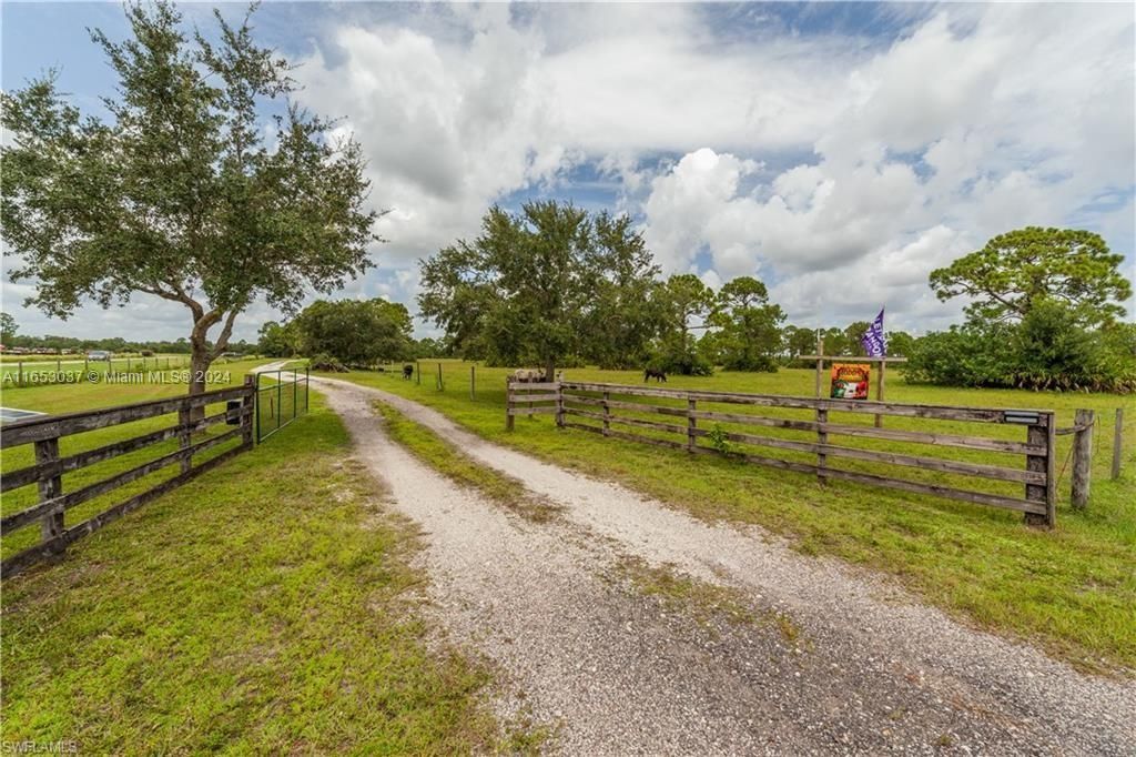 4389 Kirby Thompson Road, Muse, FL 33935 20 acres 2/2