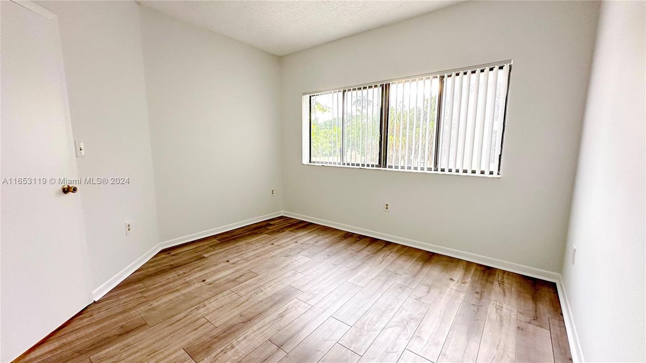 For Rent: $2,100 (2 beds, 2 baths, 858 Square Feet)