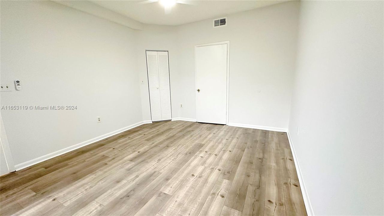 For Rent: $2,100 (2 beds, 2 baths, 858 Square Feet)