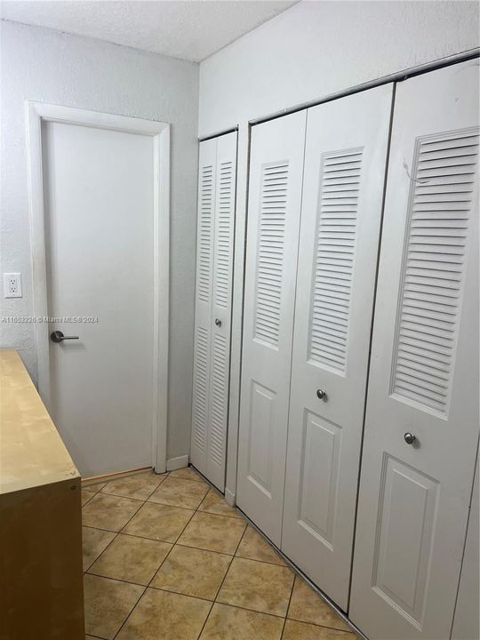 Recientemente alquilado: $1,650 (1 camas, 1 baños, 940 Pies cuadrados)