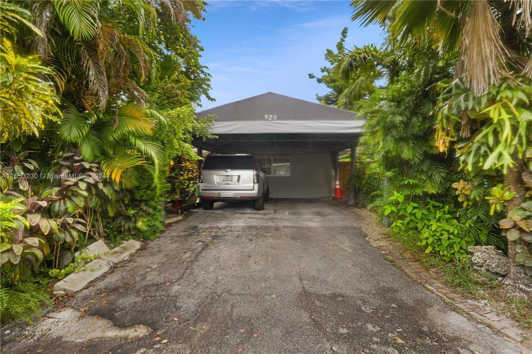 For Sale: $2,500,000 (4 beds, 3 baths, 2213 Square Feet)