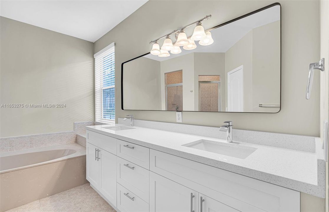 Recently Rented: $4,675 (3 beds, 2 baths, 2549 Square Feet)