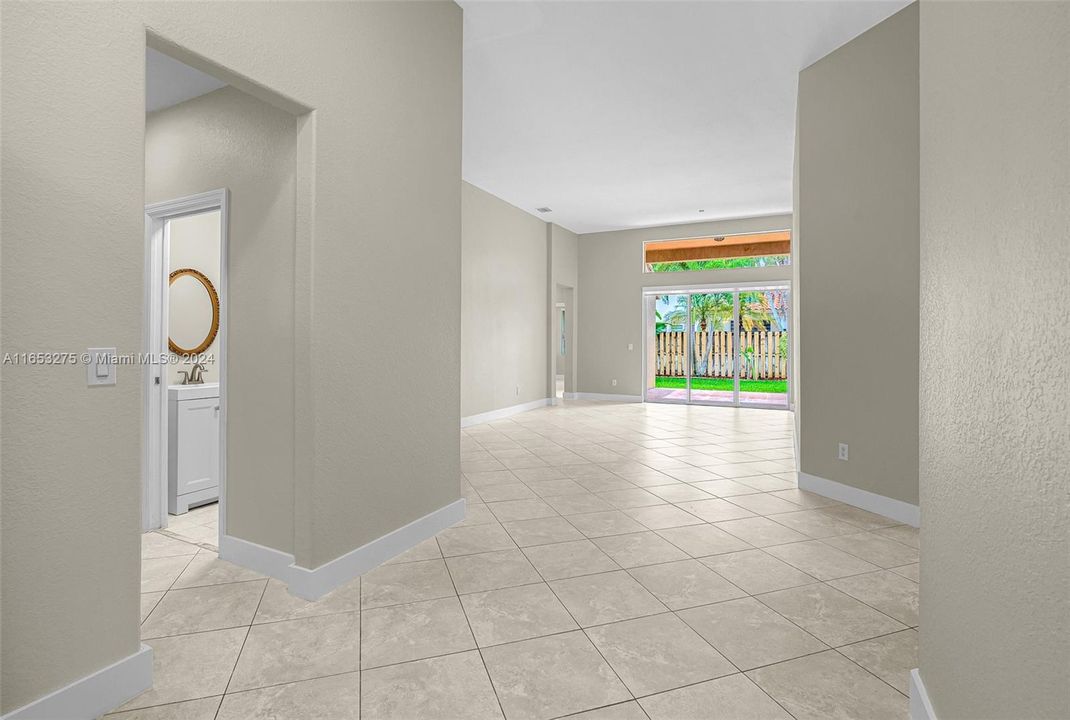 Recently Rented: $4,675 (3 beds, 2 baths, 2549 Square Feet)