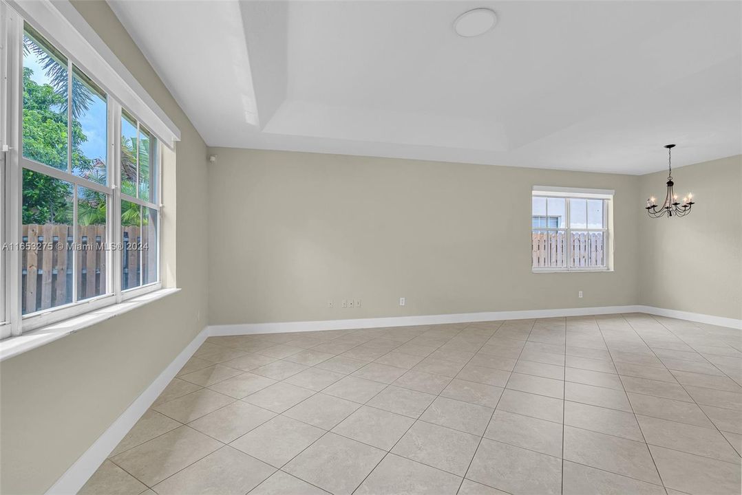 Recently Rented: $4,675 (3 beds, 2 baths, 2549 Square Feet)