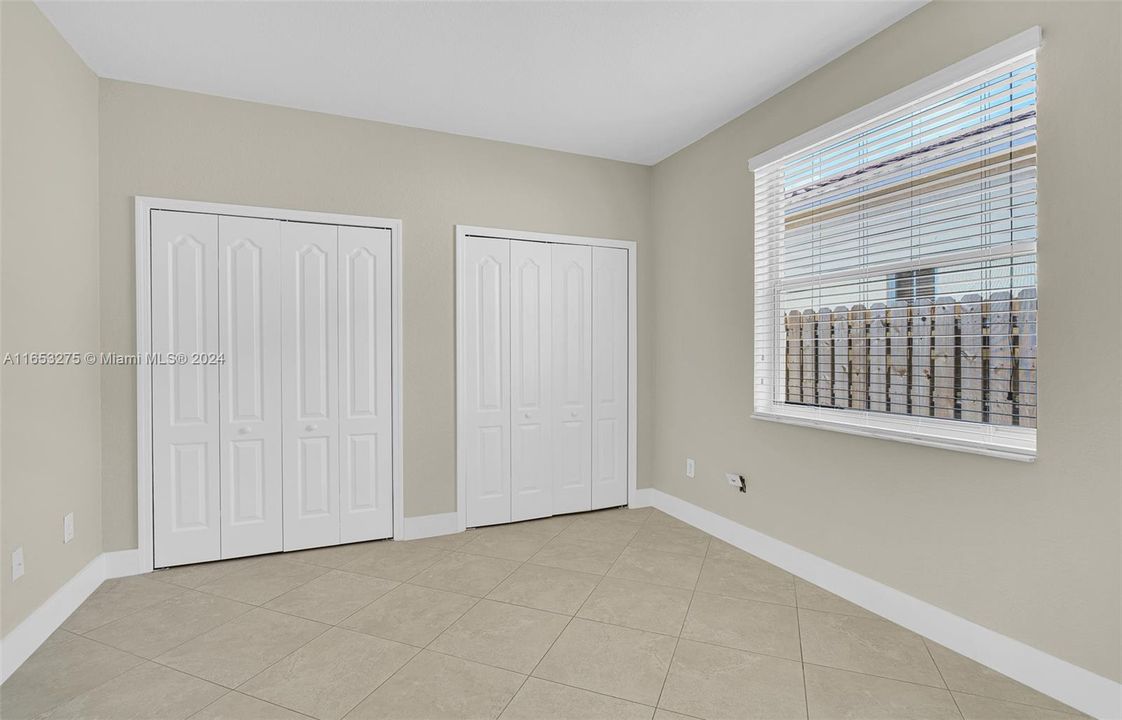 Recently Rented: $4,675 (3 beds, 2 baths, 2549 Square Feet)