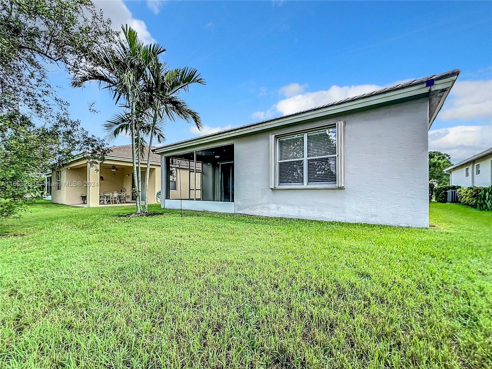 For Sale: $395,000 (3 beds, 2 baths, 1552 Square Feet)