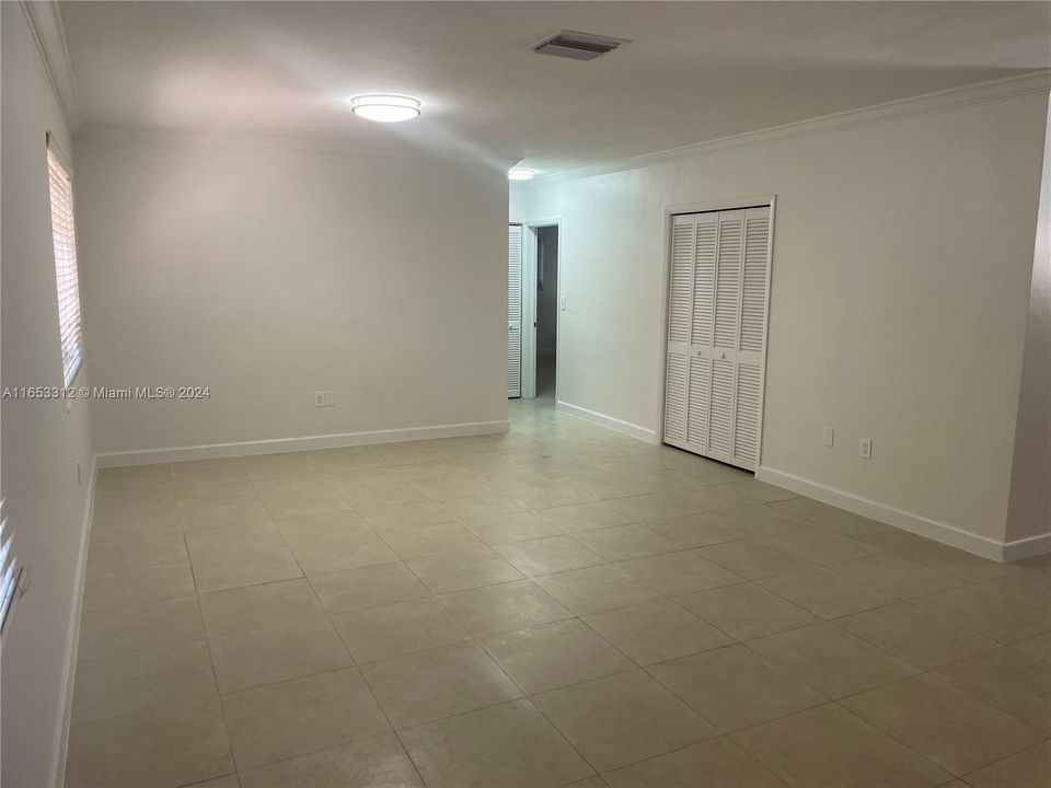 For Rent: $3,200 (2 beds, 2 baths, 1230 Square Feet)