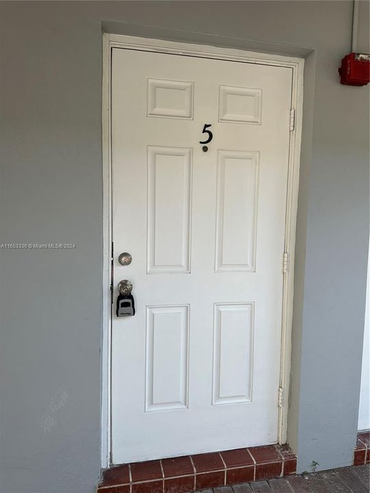 Recently Rented: $2,000 (1 beds, 1 baths, 690 Square Feet)