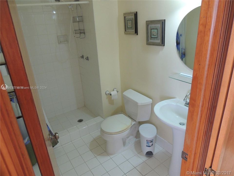 For Sale: $450,000 (0 beds, 0 baths, 1251 Square Feet)