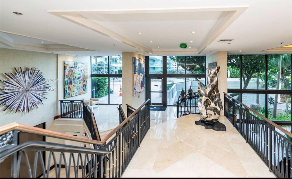 En Venta: $2,849,000 (3 camas, 2 baños, 2675 Pies cuadrados)