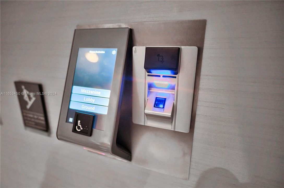 Vendido Recientemente: $725,000 (2 camas, 2 baños, 1227 Pies cuadrados)