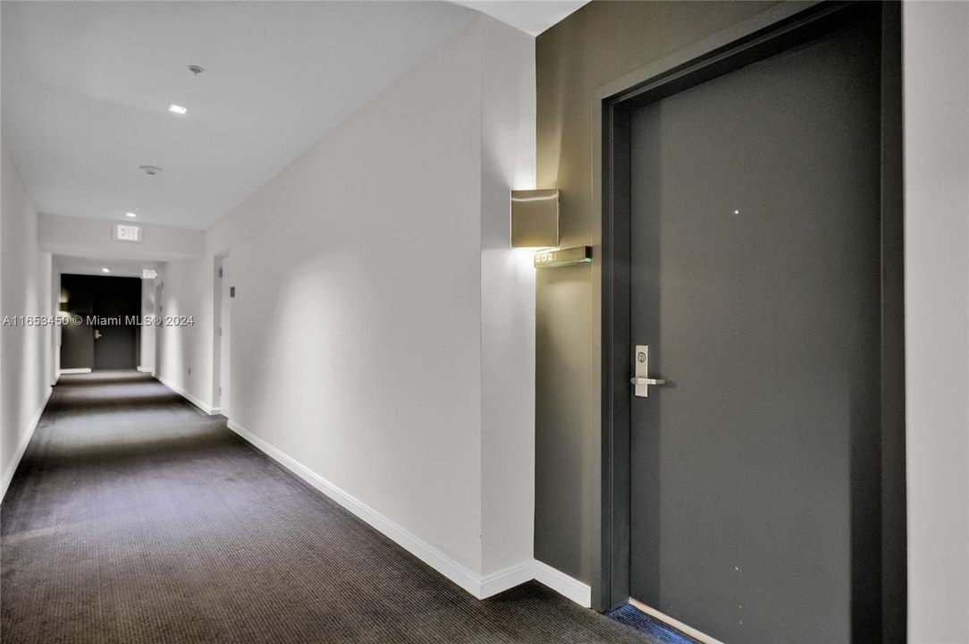 Vendido Recientemente: $725,000 (2 camas, 2 baños, 1227 Pies cuadrados)