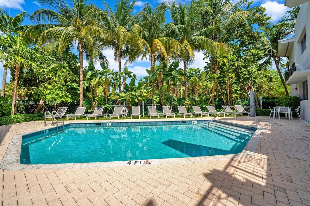 Two resort-style pools with private cabanas, ideal for lounging and enjoying the Miami Beach sun in style.