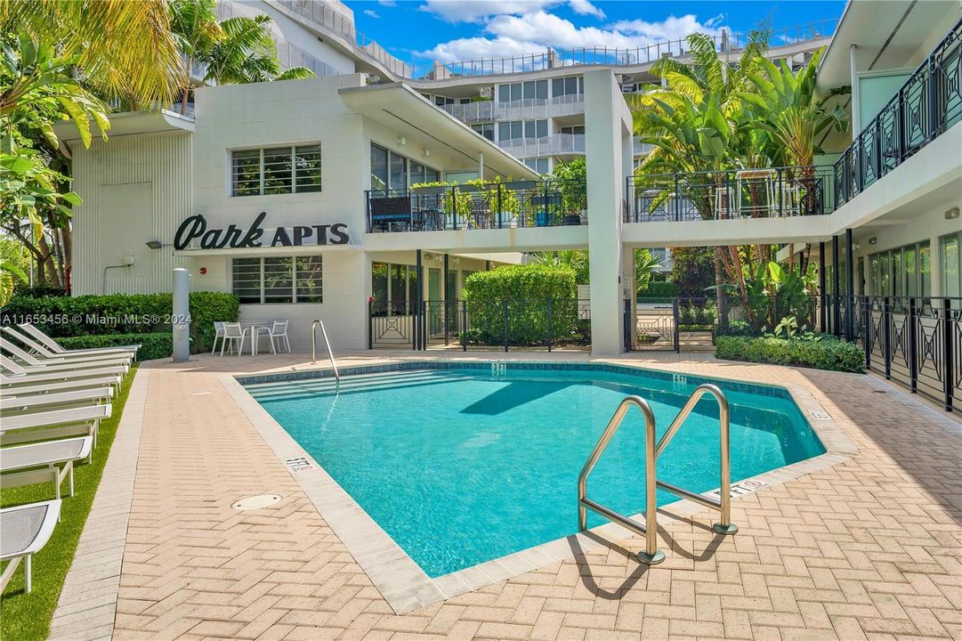 Two resort-style pools with private cabanas, ideal for lounging and enjoying the Miami Beach sun in style.