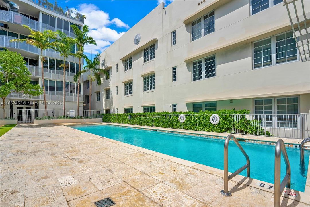 Two resort-style pools with private cabanas, ideal for lounging and enjoying the Miami Beach sun in style.