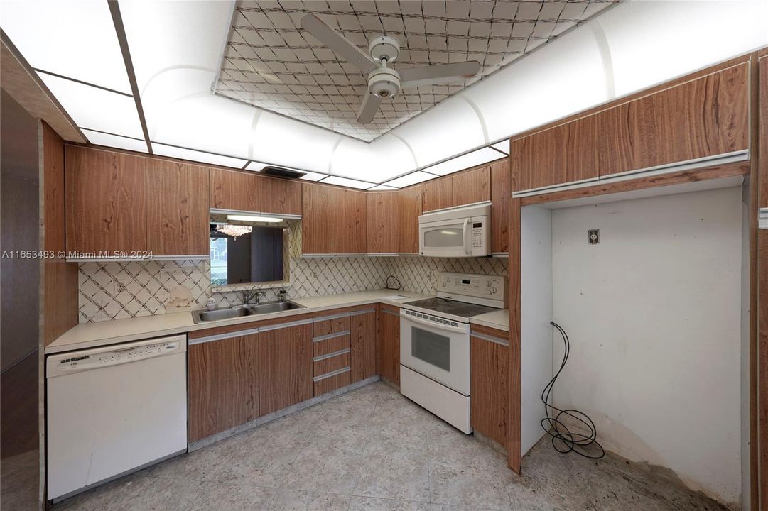 En Venta: $140,000 (2 camas, 2 baños, 1156 Pies cuadrados)