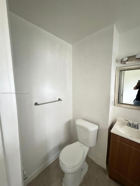Recently Rented: $1,650 (1 beds, 1 baths, 700 Square Feet)