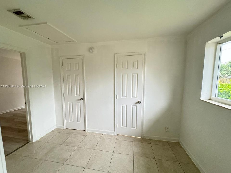 Recently Rented: $1,650 (1 beds, 1 baths, 700 Square Feet)