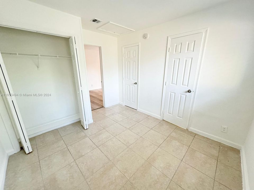 Recently Rented: $1,650 (1 beds, 1 baths, 700 Square Feet)