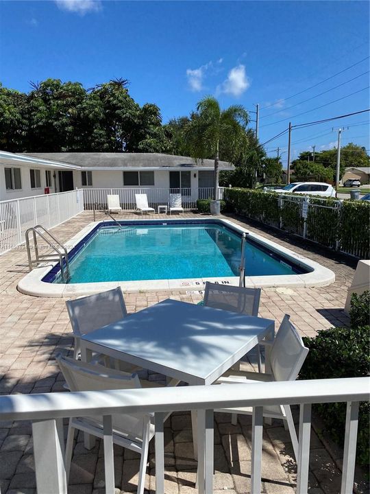 Recently Rented: $1,650 (1 beds, 1 baths, 700 Square Feet)