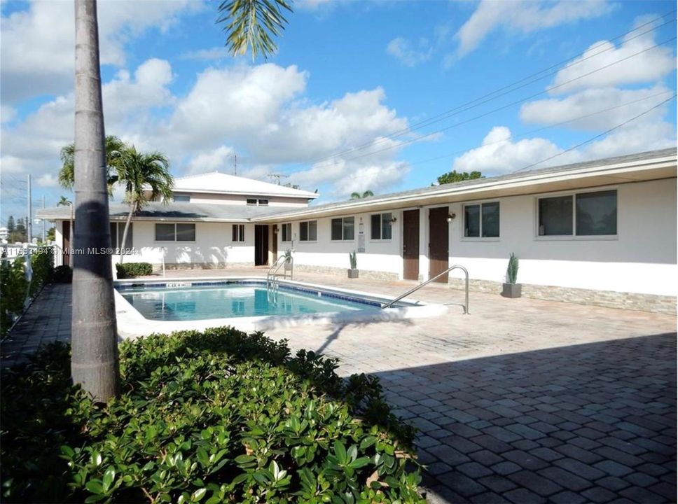 Recently Rented: $1,650 (1 beds, 1 baths, 700 Square Feet)