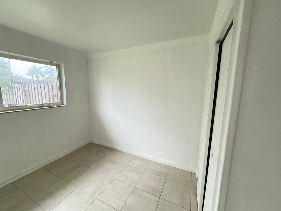 Recently Rented: $1,650 (1 beds, 1 baths, 700 Square Feet)