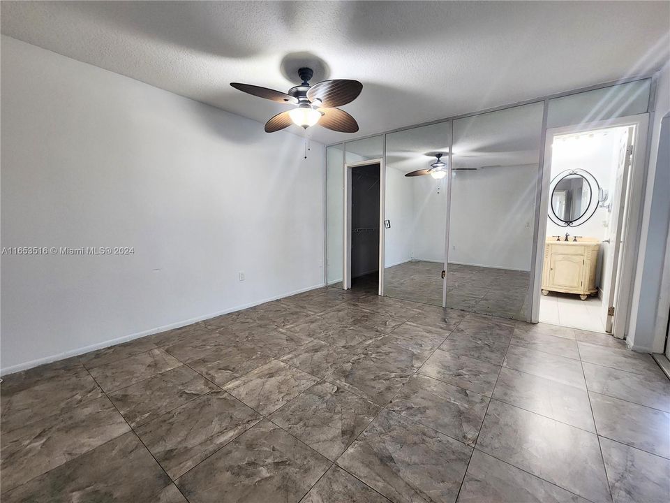 For Sale: $450,000 (2 beds, 2 baths, 1200 Square Feet)