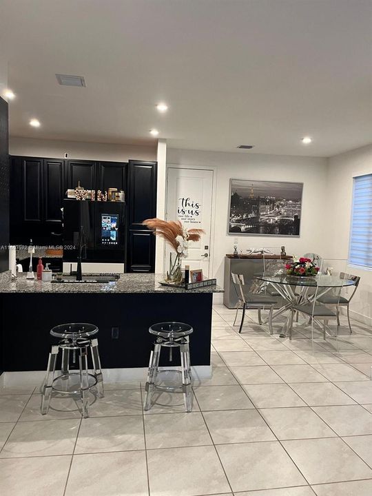 For Rent: $3,150 (3 beds, 2 baths, 1705 Square Feet)