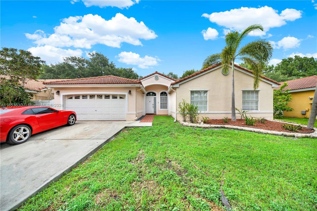 For Sale: $720,000 (4 beds, 2 baths, 2207 Square Feet)