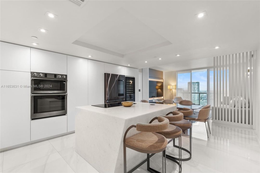 Недавно продано: $879,999 (2 спален, 2 ванн, 1256 Квадратных фут)