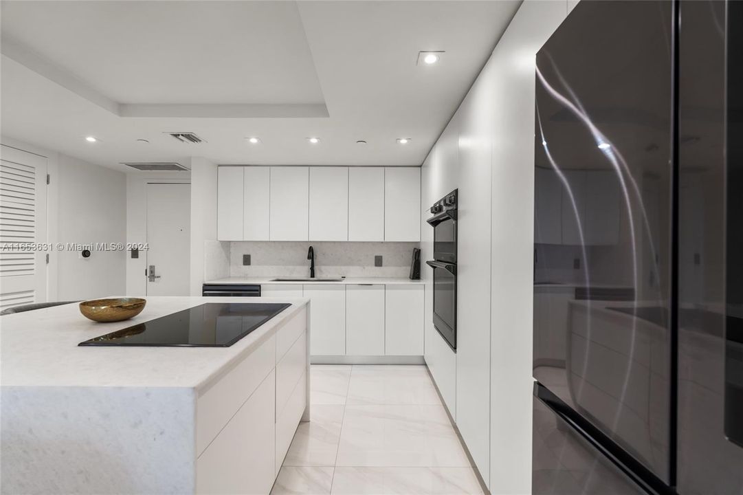 Недавно продано: $879,999 (2 спален, 2 ванн, 1256 Квадратных фут)