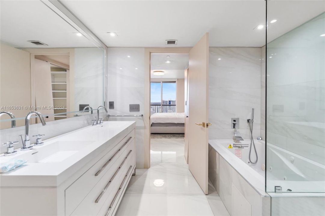 Недавно продано: $879,999 (2 спален, 2 ванн, 1256 Квадратных фут)