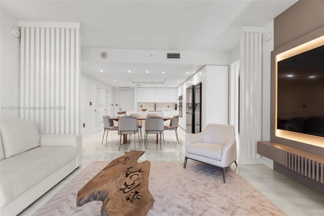 Недавно продано: $879,999 (2 спален, 2 ванн, 1256 Квадратных фут)