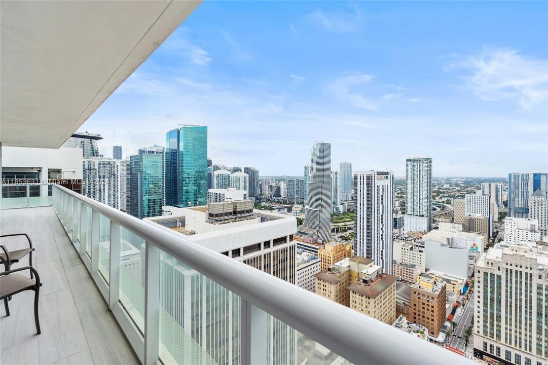 Недавно продано: $879,999 (2 спален, 2 ванн, 1256 Квадратных фут)