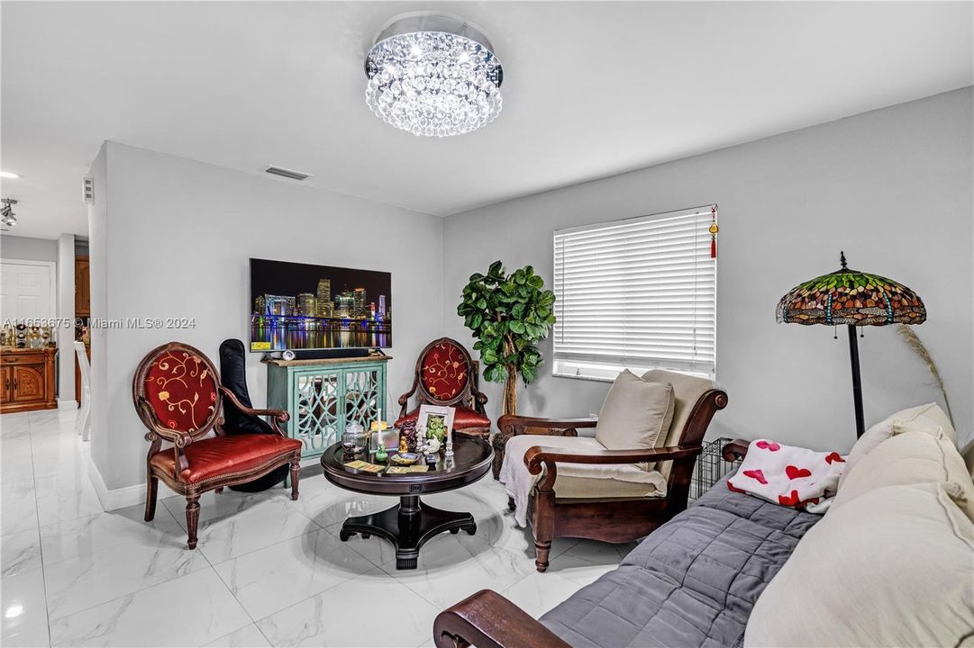 For Sale: $714,990 (4 beds, 2 baths, 1568 Square Feet)